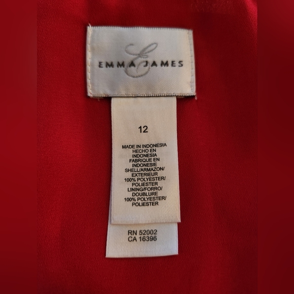 Red Polka Dot Midi Chiffon Skirt with Buttons at Front - Picture 5 of 5